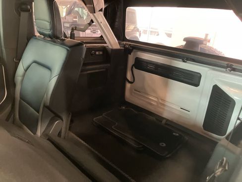 Used 2023 Ford Bronco Outer Banks AWD/4WD image 28
