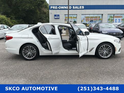 Used 2020 BMW 530i w/ Premium Package RWD image 35