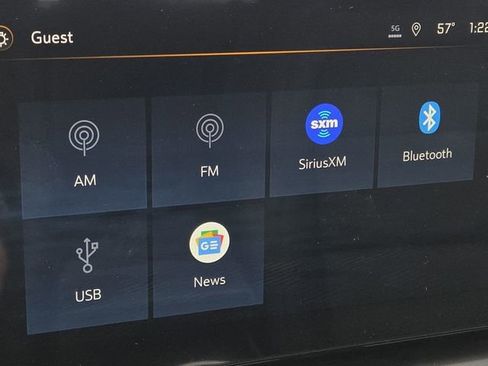 New 2026 Chevrolet Equinox LT w/ Convenience Package II FWD image 5