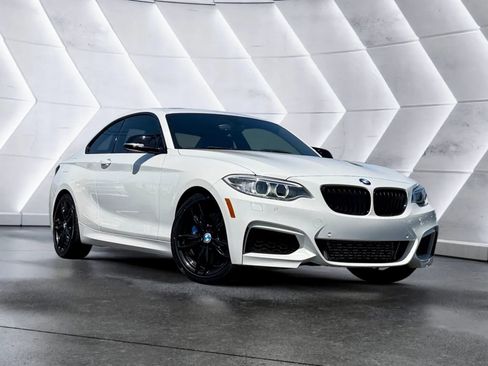 Used 2015 BMW M235i xDrive Coupe AWD/4WD image 7