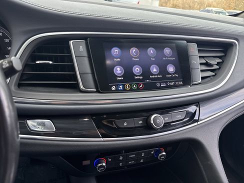 Used 2020 Buick Enclave Essence w/ Sound and Sites Package image 21