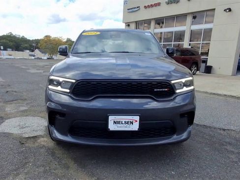 Used 2024 Dodge Durango GT image 3