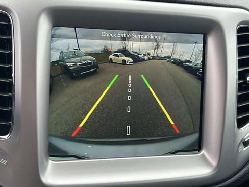 Used 2018 Jeep Compass Latitude w/ Popular Equipment Group image 32