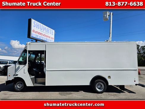 Used 2014 Ford E-450 and Econoline 450 Super Duty w/ A/C Prep Package image 1