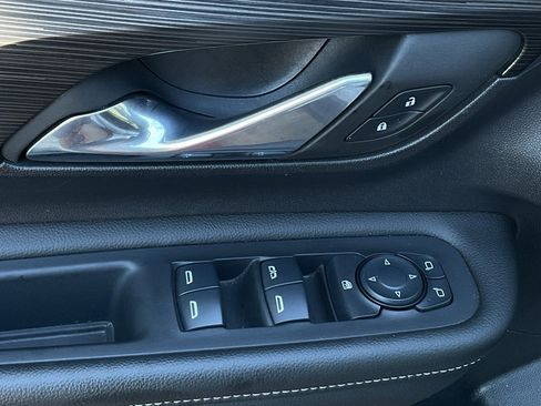 Used 2024 GMC Terrain SLE image 12