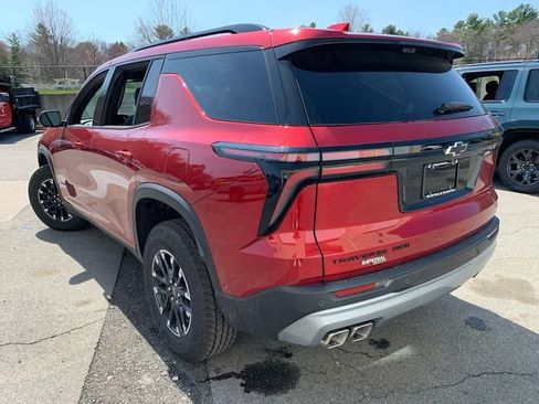 New 2026 Chevrolet Traverse Z71 w/ Enhanced Driving Package AWD/4WD image 8