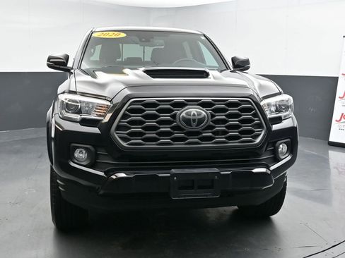Used 2020 Toyota Tacoma TRD Sport image 3
