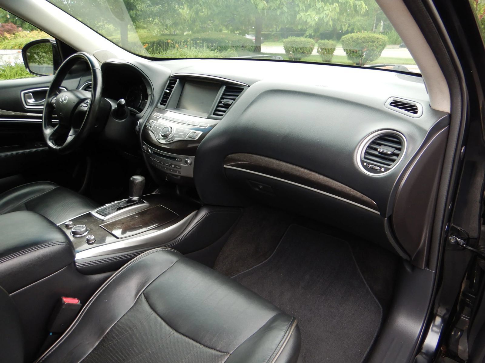 Used 2015 INFINITI QX60 Luxe w/ Premium Plus Package AWD/4WD image 21