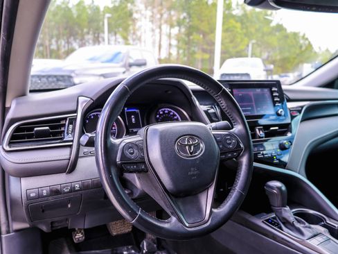 Used 2025 Hyundai Elantra SEL FWD image 21