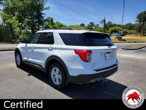 Certified 2021 Ford Explorer XLT w/ Equipment Group 202A AWD/4WD image 4