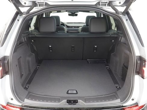 New 2026 Land Rover Discovery Sport Landmark AWD/4WD image 19
