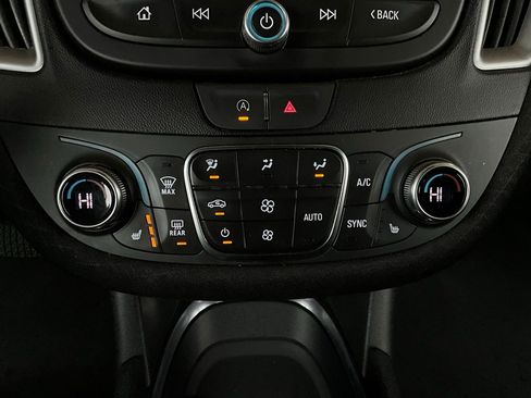 Used 2024 Chevrolet Malibu LT image 27