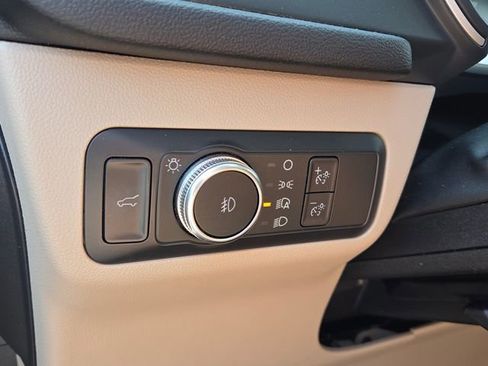 Used 2022 Ford Escape SEL w/ Technology Package image 26