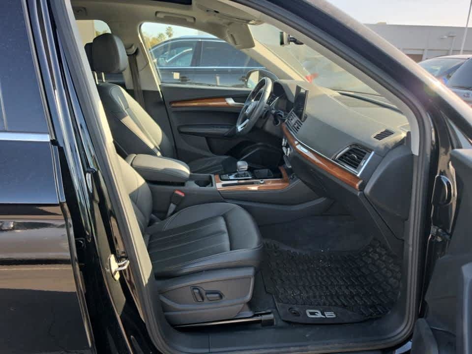 Used 2023 Audi Q5 2.0T Premium Plus w/ Premium Plus Package AWD/4WD image 8