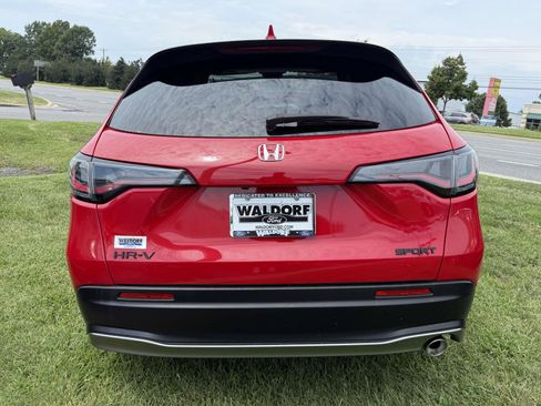 Used 2026 Honda HR-V Sport image 3