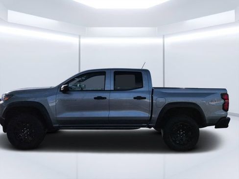 Used 2024 Chevrolet Colorado Trail Boss w/ Advanced Trailering Package AWD/4WD image 6