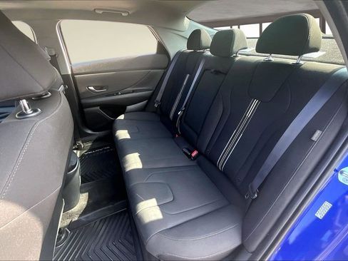 Used 2024 Hyundai Elantra SEL w/ Convenience Package FWD image 21