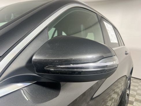 Used 2021 Mercedes-Benz GLC 300 image 13