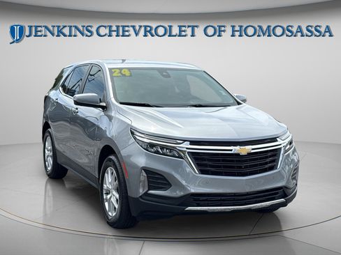 Used 2024 Chevrolet Equinox LT FWD image 12