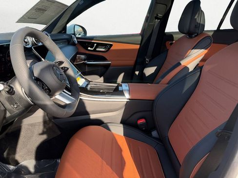 New 2026 Mercedes-Benz GLC 300 image 10