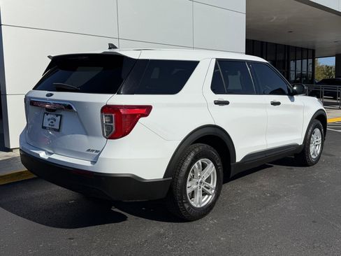 Used 2023 Ford Explorer Base image 4