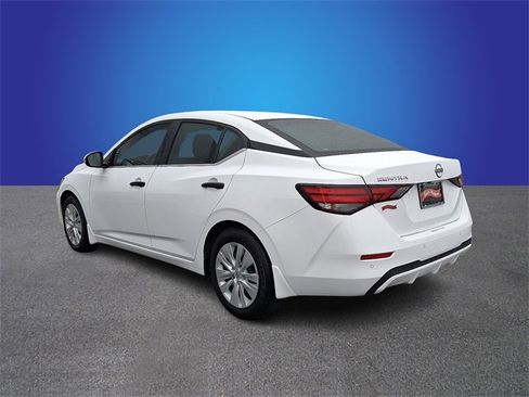 Used 2024 Nissan Sentra S image 5