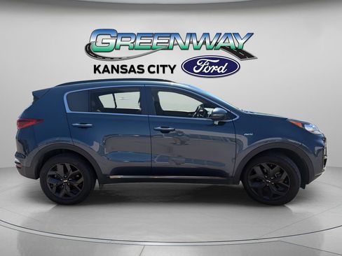 Used 2020 Kia Sportage S w/ S Sunroof Package AWD/4WD image 9