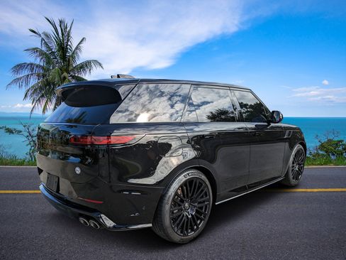 Used 2024 Land Rover Range Rover Sport image 39