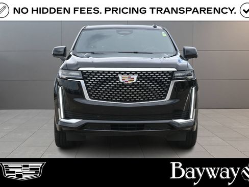 Used 2022 Cadillac Escalade ESV Luxury RWD image 2