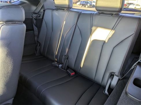 Used 2022 Acura MDX A-Spec image 34
