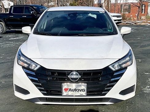 Used 2025 Nissan Versa SV w/ Trunk Package image 7