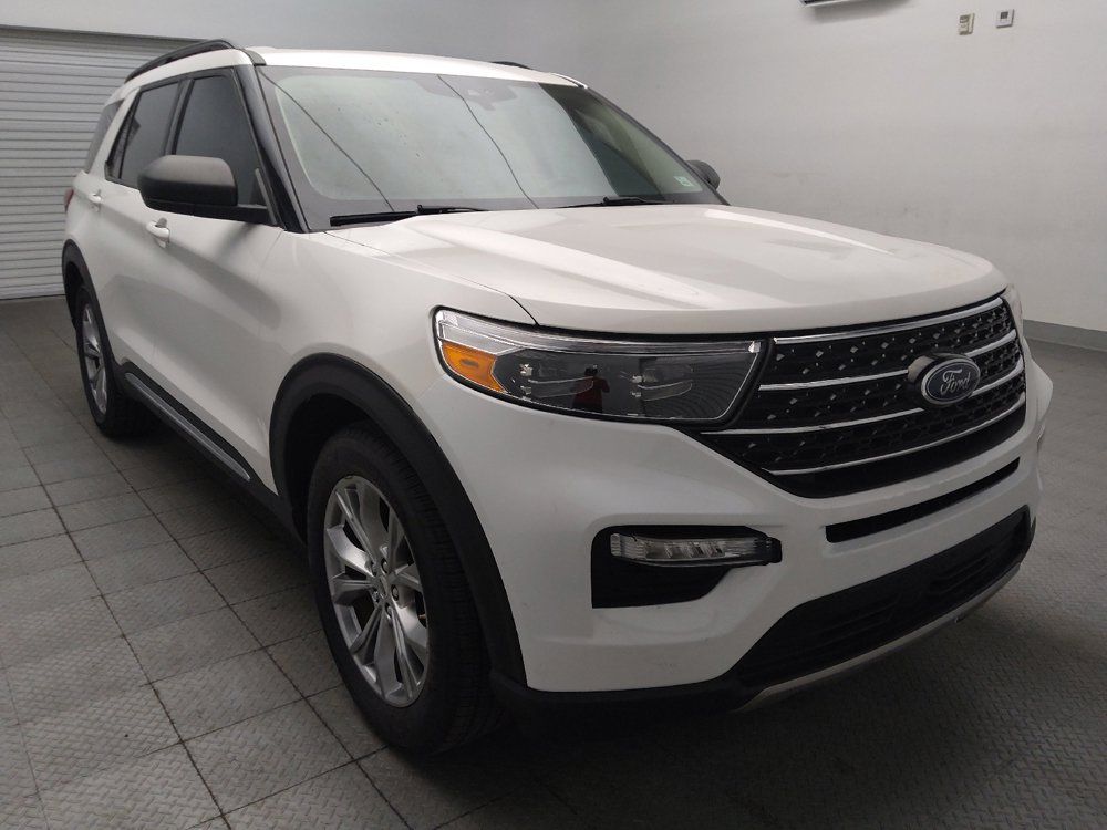 Used 2020 Ford Explorer XLT w/ Equipment Group 202A RWD image 13