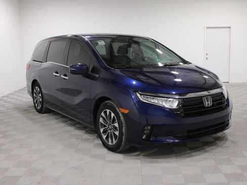 Used 2024 Honda Odyssey EX-L image 1