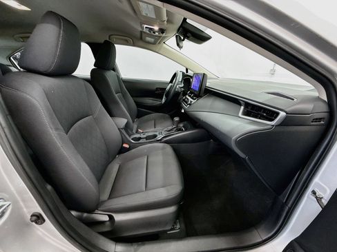 Used 2024 Toyota Corolla LE FWD image 30