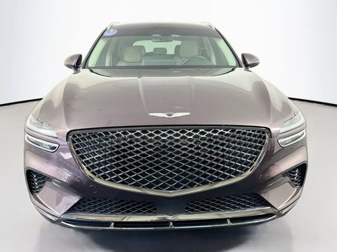 Used 2023 Genesis GV70 2.5T w/ Select Package AWD/4WD image 2