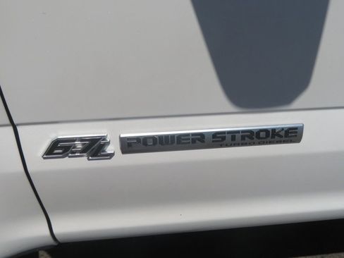 Used 2019 Ford F250 Platinum w/ Platinum Ultimate Package AWD/4WD image 14
