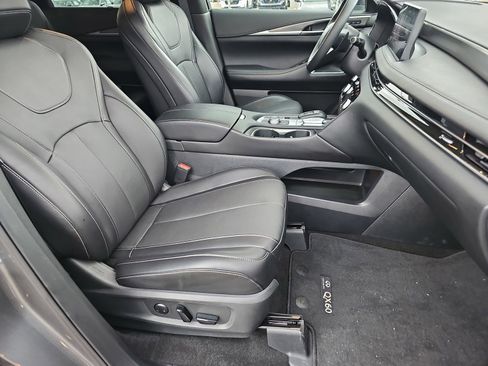 Used 2025 INFINITI QX60 Luxe AWD/4WD image 10