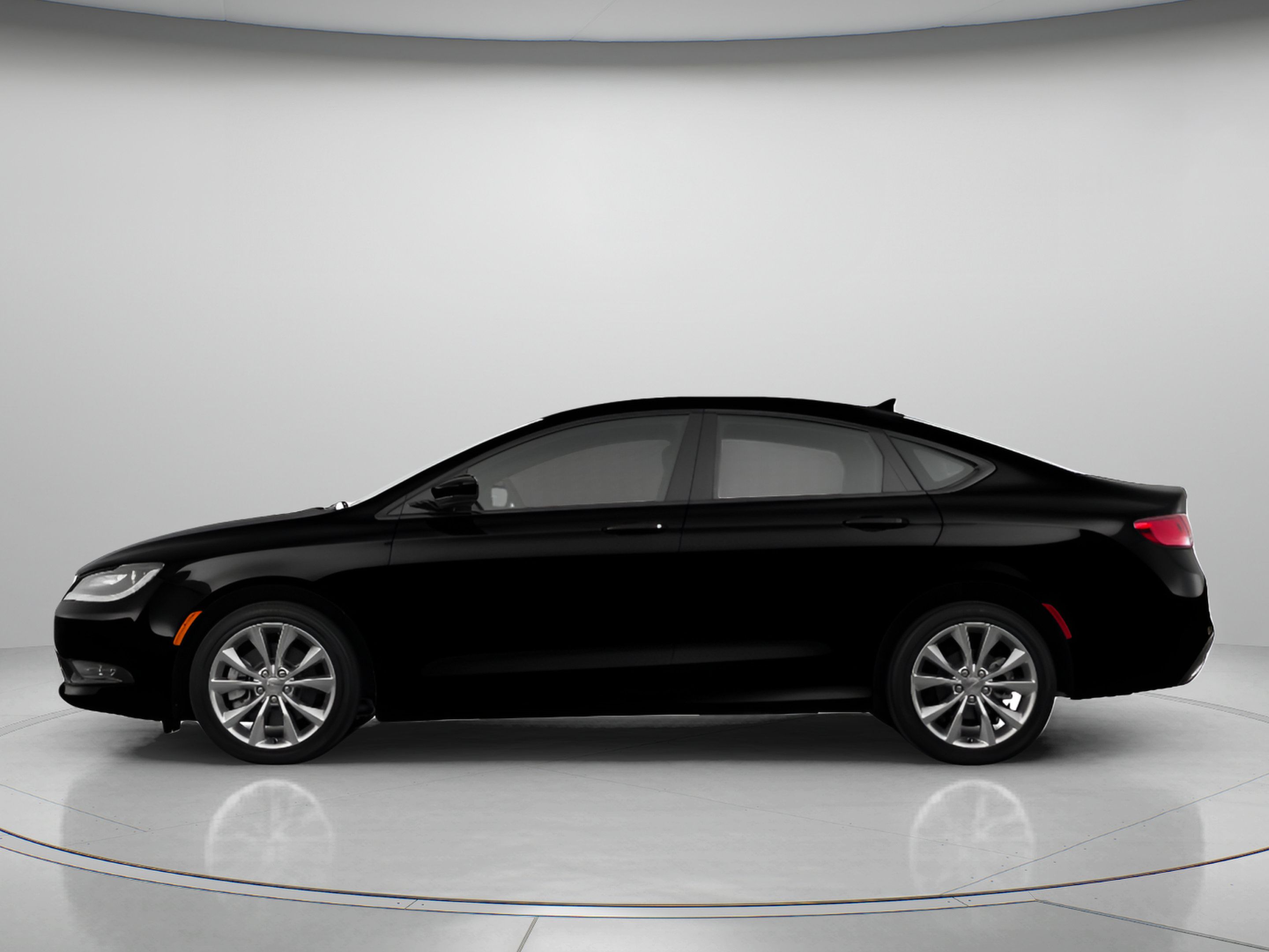 Used 2015 Chrysler 200 S w/ Navigation & Sound Group I FWD image 3