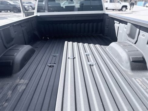 Used 2025 Chevrolet Silverado 2500 Custom w/ Custom Value Package image 33