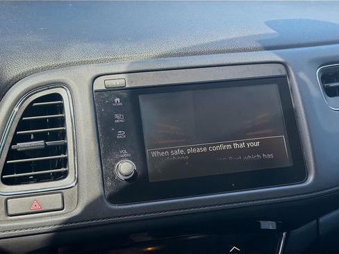 Used 2020 Honda HR-V EX image 12