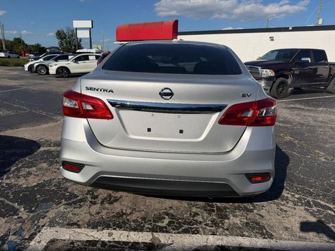 Used 2019 Nissan Sentra SV FWD image 6