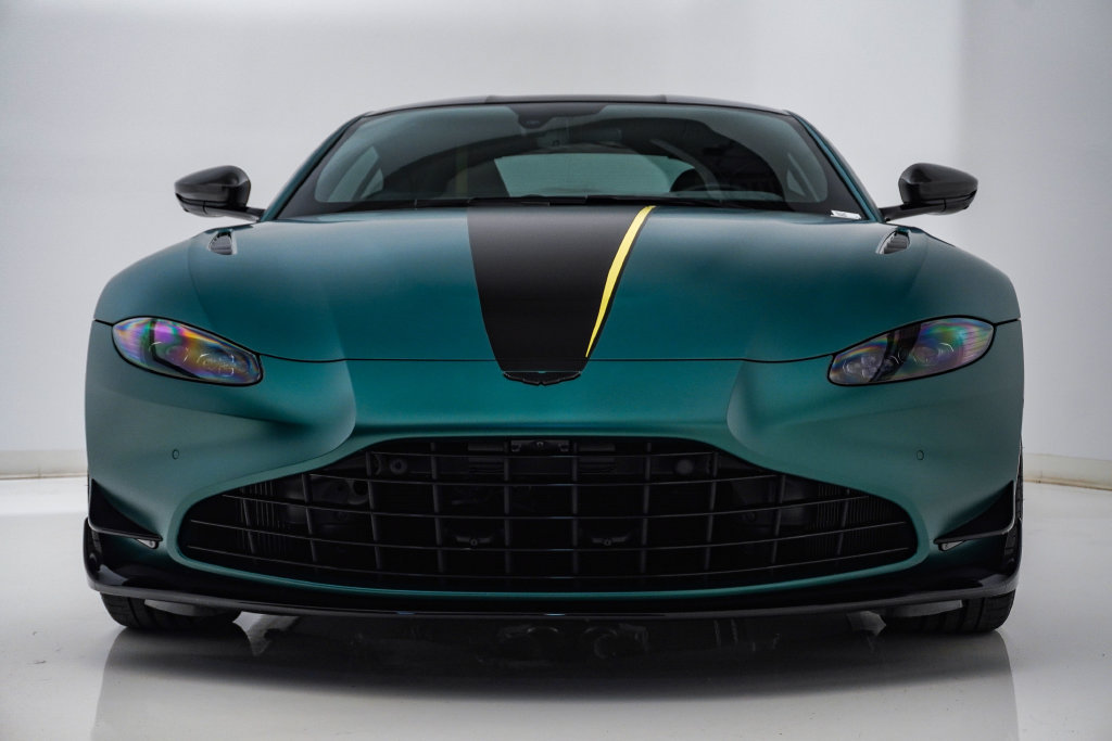 Used 2023 Aston Martin V8 Vantage Coupe RWD image 5