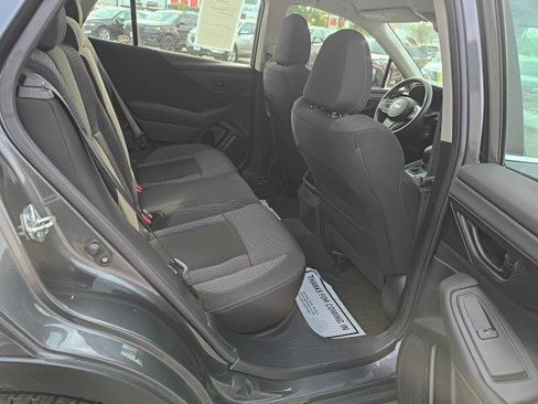 Used 2021 Subaru Outback 2.5i image 17