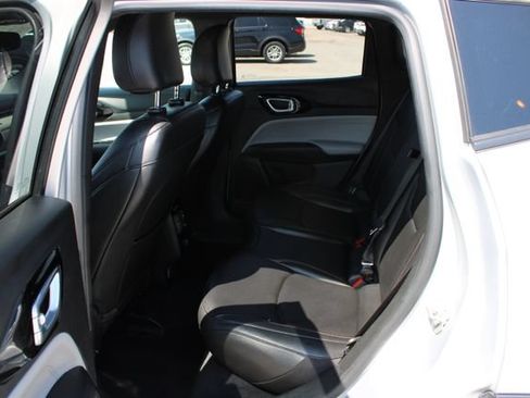 Used 2024 Jeep Compass Limited AWD/4WD image 15