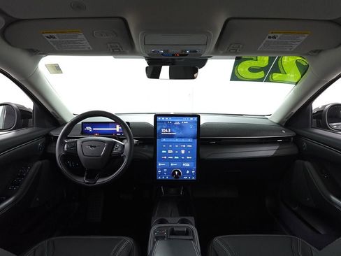 Certified 2025 Ford Mustang Mach-E Premium image 7