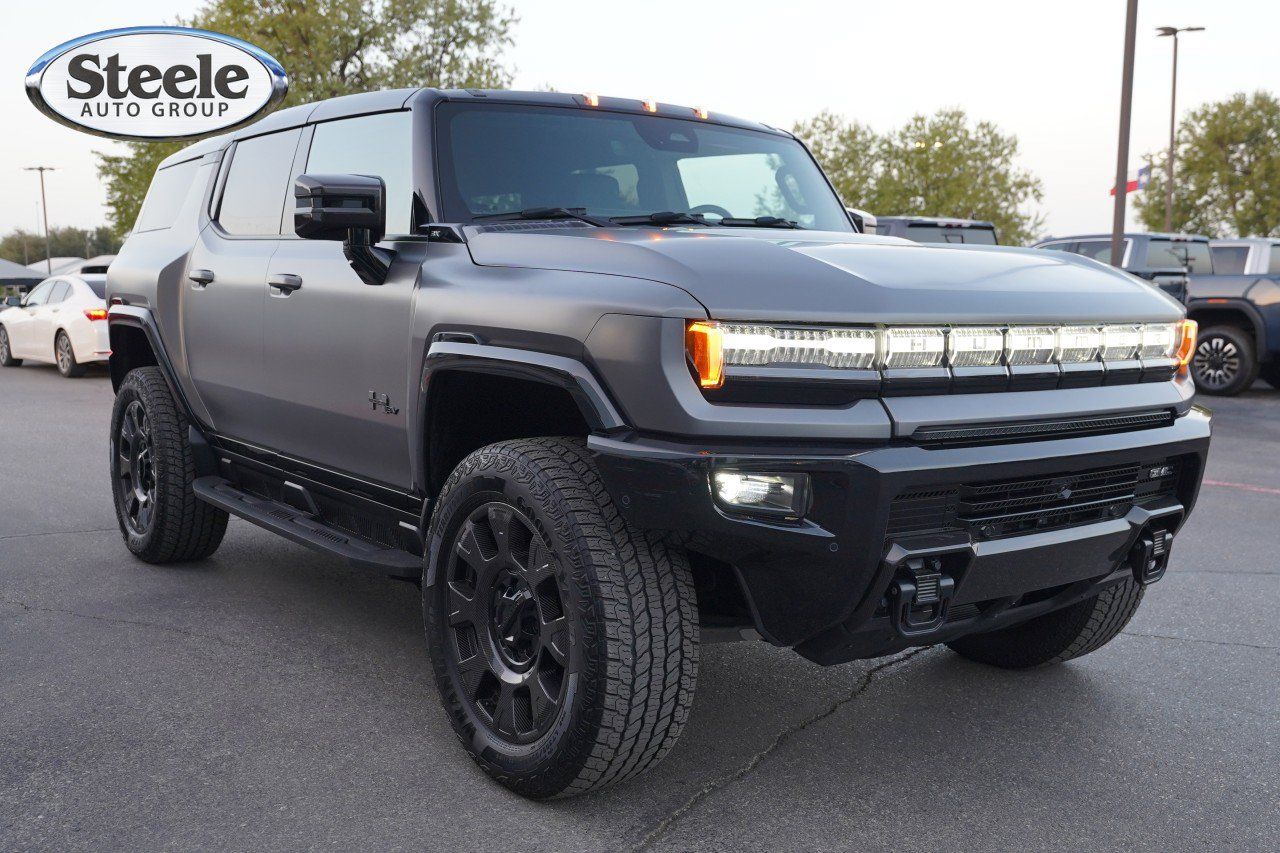 Certified 2026 GMC Hummer EV 3X w/ Carbon Fiber Edition Package AWD/4WD image 3