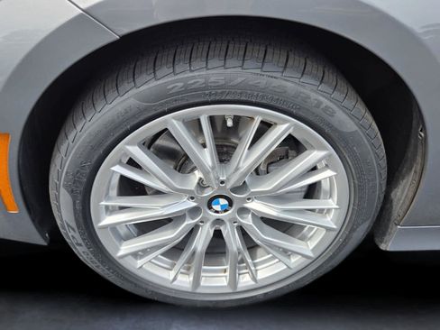 Certified 2023 BMW 330i xDrive Sedan w/ Premium Package AWD/4WD image 9