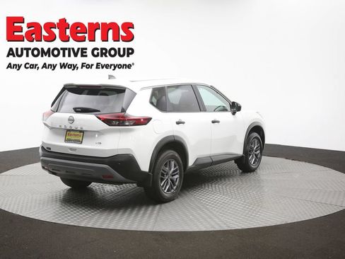 Used 2023 Nissan Rogue S AWD/4WD image 41