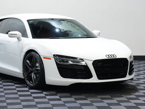 Used 2014 Audi R8 V8 image 9