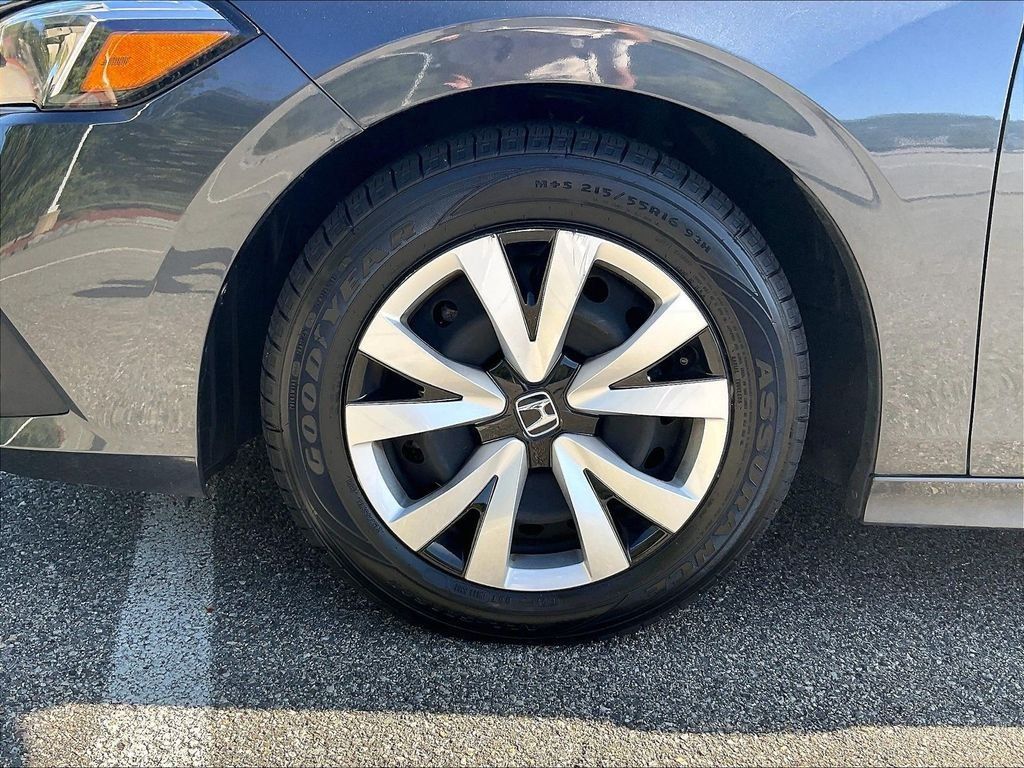 Used 2023 Honda Civic LX image 7